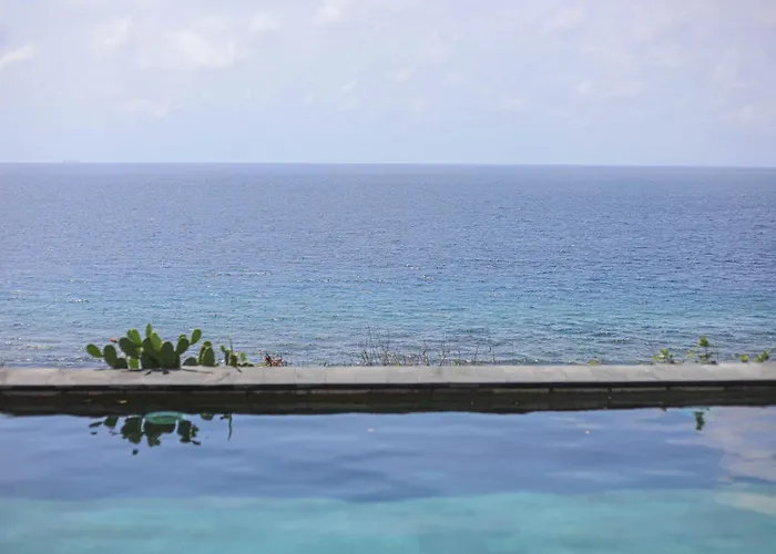 Manta With Sea View Batununggul