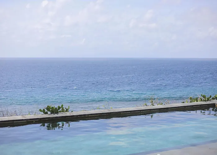 Manta With Sea View 2* Batununggul